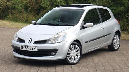 RENAULT CLIO 1.6 VVT Dynamique S